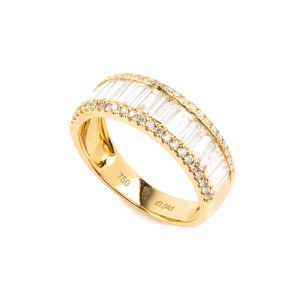 Diamond gold ring