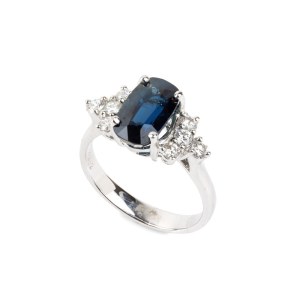 Blue sapphire diamond gold ring