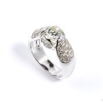 Diamond gold ring