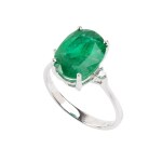 Emerald diamond gold ring