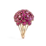 Ruby gold ring