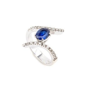 Blue sapphire diamond gold ring