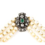 Emerald diamond cultured pearl necklace
