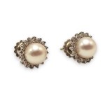 Diamond and pearl gold earrings
