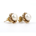 Feshwater pearl gold pair of earrings 1960s