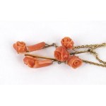 Italian demi set in gold and cherry coral Early 20th century