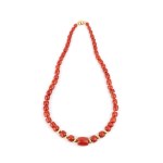 Mediterranean coral necklace with yellow gold clasp