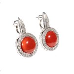 Aka coral diamond pair of gold earringgs