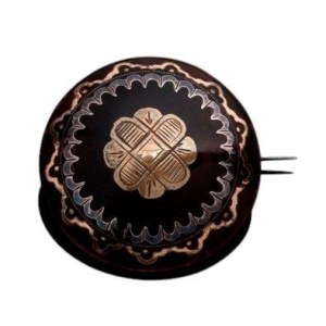 English Victorian tortoiseshell Pique Brooch 1860-1870