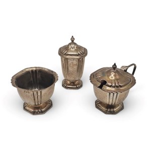 BRITTON, GOULD & Co., English Sterling Silver Salt and Pepper cruet set Birmingham, 1935