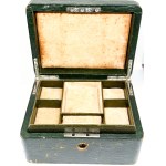Vintage box for jewelry and trinkets
