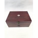 Wine-opening set in an original wooden box