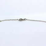 Silberne Halskette im floralen Stil mit natürlichen Amethysten