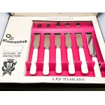 Knife set in its original packaging