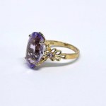 Großer, vergoldeter Silberring mit natürlichen Amethysten