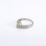 Bague en argent sertie d'un citrine naturel et de topazes blanches