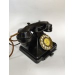 Historický bakelitový telefon
