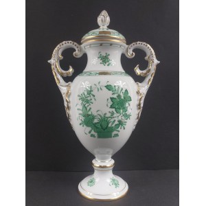 Herend, Hungary. Amphora / vase. Third decade of the 20th century.