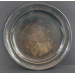 The Henneberg Brothers. Warsaw. A massive platter. Silver-plated. 19th/20th century.