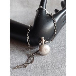 Juwelia Poznań : collier en argent « Parfum », modèle rare