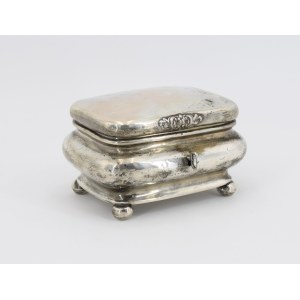 Box-shaped sugar bowl