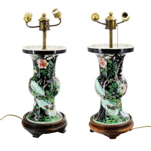 A pair of lamps