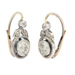Boucles d'oreilles à motif floral, Autriche, Vienne, première moitié du XXe siècle.