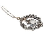 Pendentif à motif floral avec chaîne, XIXe/XXe siècle, Art nouveau