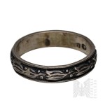 Veritas? - Silver - Wedding Band with a Floral Design
