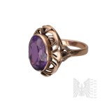 Gold - Openwork Ring with a Purple Stone