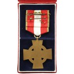 FIREFIGHTER'S CROSS FOR 40 YEARS OF SERVICE IN A BOX + RIBBON (BADEN-WÜRTTEMBERG)