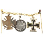 SET OF MINIATURES ON A CHAIN