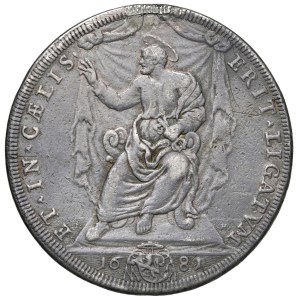 Italian Coins - PAPAL STATES. Innocent XI (1676–1689). Piastr...
