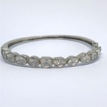 Silver bracelet with rough diamonds, approximately 10 carats