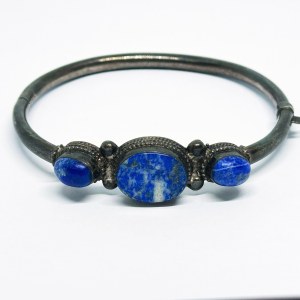 Silver bracelet with sodalite stones