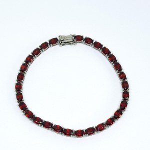 Silver bracelet with natural garnets
