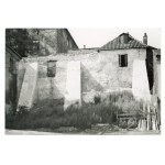 Warsaw - Photo by H. Poddębski. Old defensive walls on Brzozowa Street (1020)