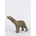 Sculpture en marbre vert représentant un ours polaire