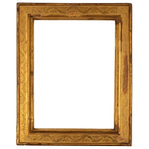 Antique frame in carved and gilded wood with engraved decorations