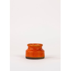 Small orange ceramic vase with lid, by Alessio Tasca, Nove