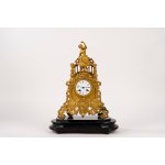 Gilded bronze pendulum clock, 19th century