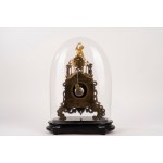 Gilded bronze pendulum clock, 19th century