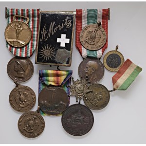 Verschiedene Medaillen – Set mit 12 verschiedenen Medaillen aus Bronze, eine Plakette...