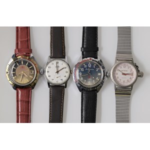 Watches - MULTIPLE LOT - 4 Russian watches. 3 of them at ...