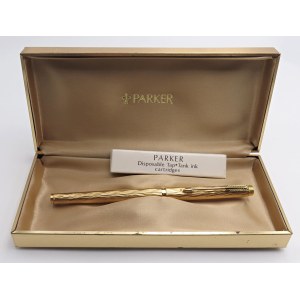 Collectible Pens - PARKER - Fountain Pen - Body and cap made of...