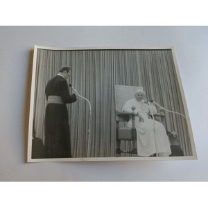 PHOTO: POPE JOHN PAUL II
