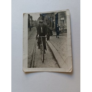 PHOTO: KRAKOW, MAN ON A BIKE