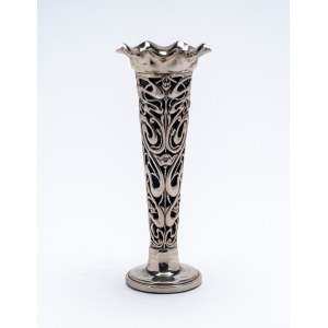 Single-flower vase, England, Birmingham, early 20th century