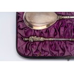 Pair of baptism spoons, England, London, 1882/83