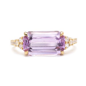 Ring with kunzite and diamonds, early 21st century